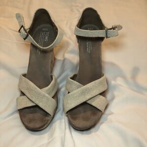 Toms Light Tan 4 Inch Cork Wedge Platform Sandals With Ankle Strap Peep Toe 9.5